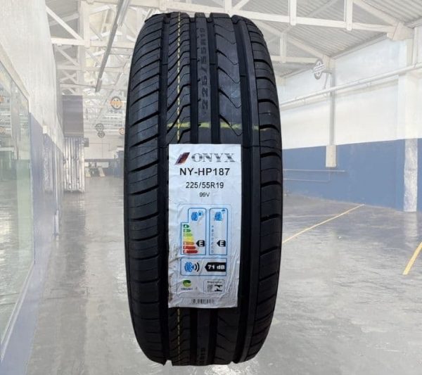 Pneu 225/55R19 Onyx NY HP187 99V